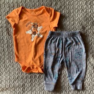 Toy Story Woody Onesie and Buzz Lightyear Pants Set from Disney in 6-9M